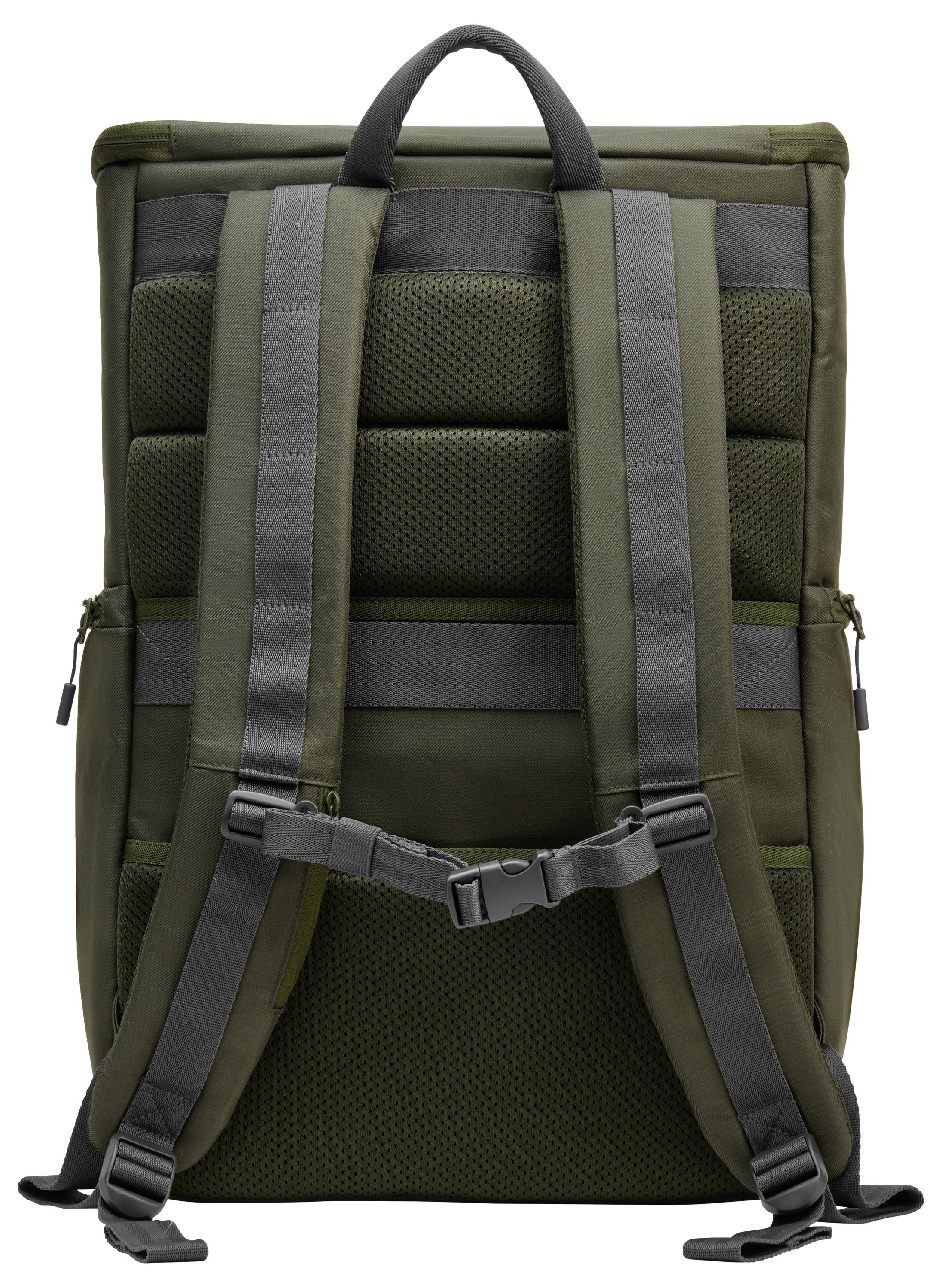Ein olivgrüner Rucksack von hinten, mit gepolsterten Trägern und atmungsaktiver Rückenpolsterung.