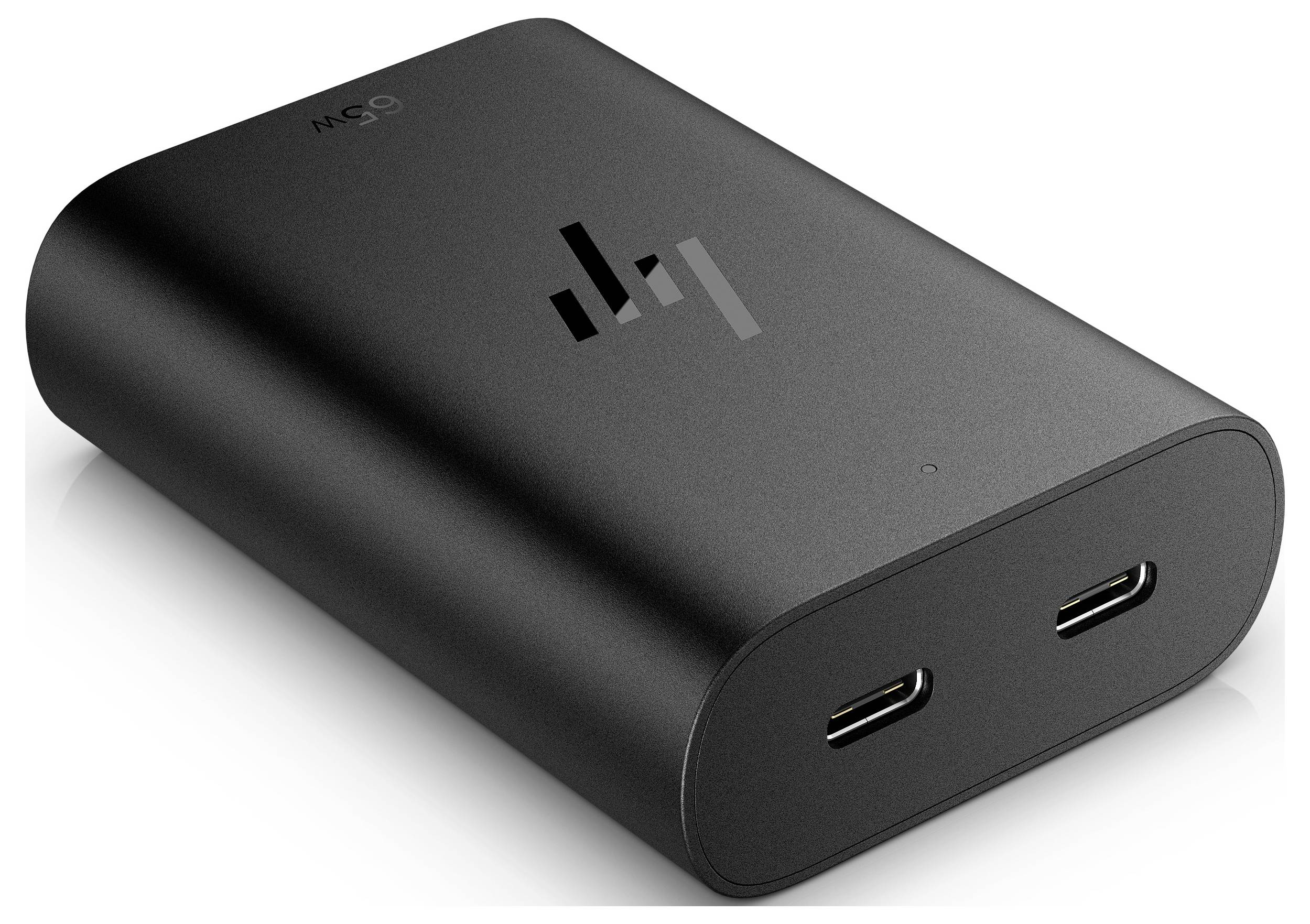 Schwarze tragbare Powerbank mit zwei USB-C-Anschlüssen und Logo auf der Oberseite, geeignet zum Aufladen von Geräten unterwegs.