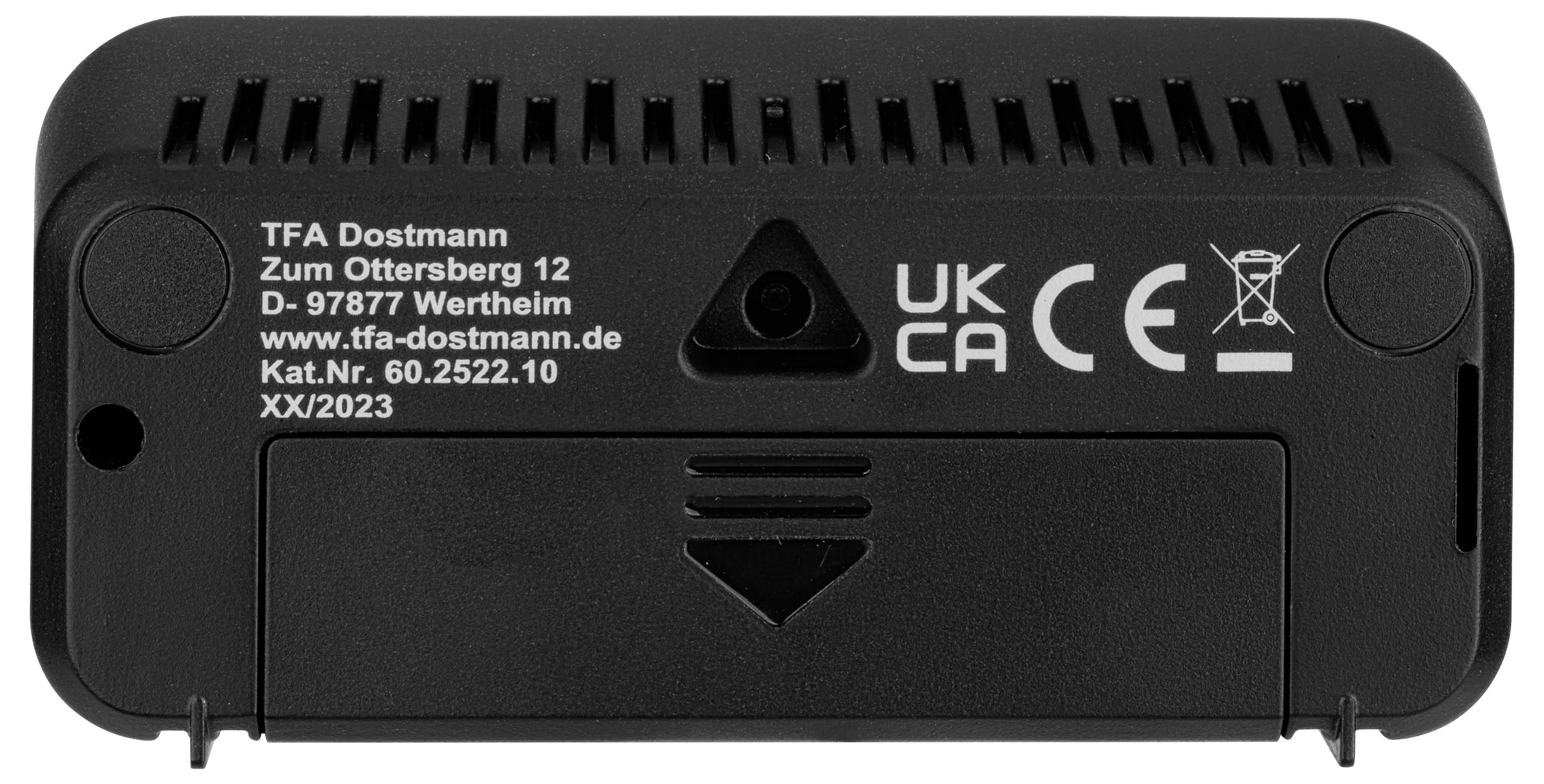 Schwarzes elektronisches Gerät mit Lüftungsschlitzen und CE-Kennzeichnung. Zeigt Firmenadresse und Modellnummer auf der Rückseite.