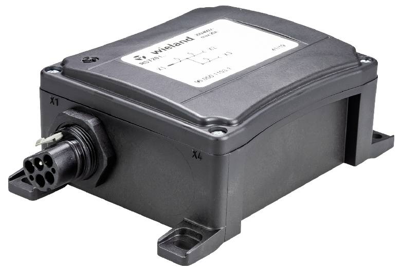 Schwarzes elektrisches Verteilergehäuse mit Stecker, beschriftet mit 'Wieland'.