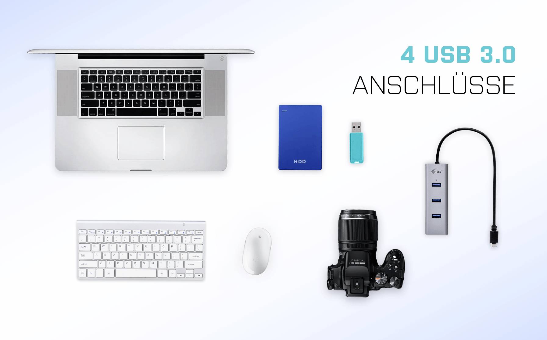 Laptop mit vier USB 3.0 Anschlüssen, externe Festplatte, USB-Stick, Tastatur, Maus, Kamera und USB-Hub auf weißem Hintergrund.