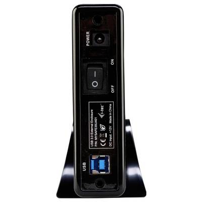 Rückseite eines USB 3.0 Festplattengehäuses mit Stromanschluss, Netzschalter und USB-Anschluss.