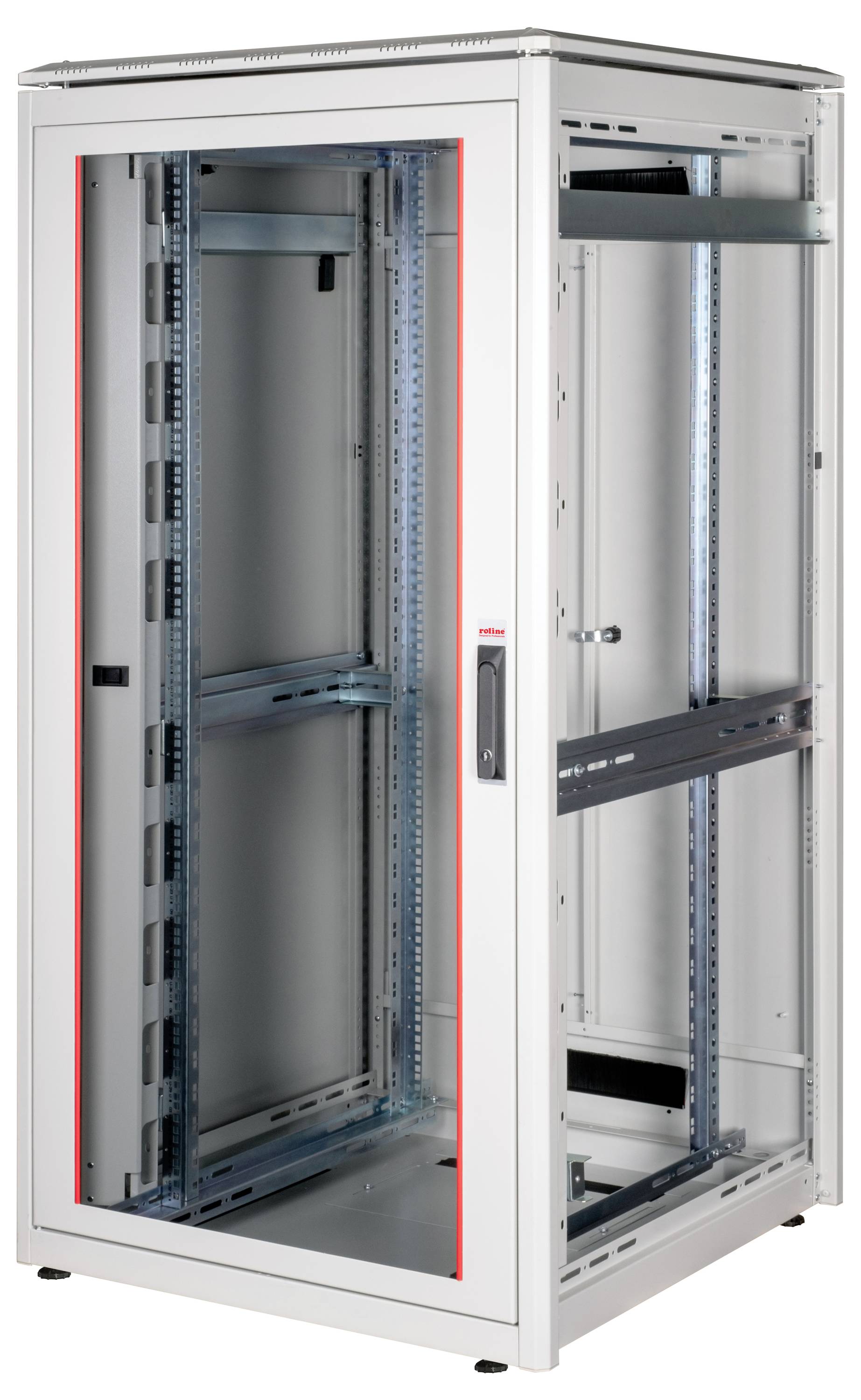 Ein leerer Server-Rack-Schrank aus Metall mit Glastür und mehreren vertikalen Halterungen, geeignet für IT-Infrastruktur.