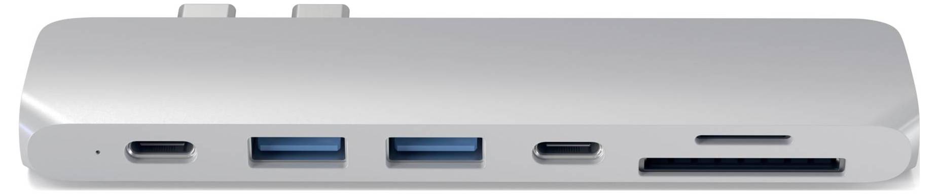 Ein silberner USB-C-Hub mit verschiedenen Anschlüssen, darunter USB, microSD und SD-Kartensteckplätze, auf weißem Hintergrund.