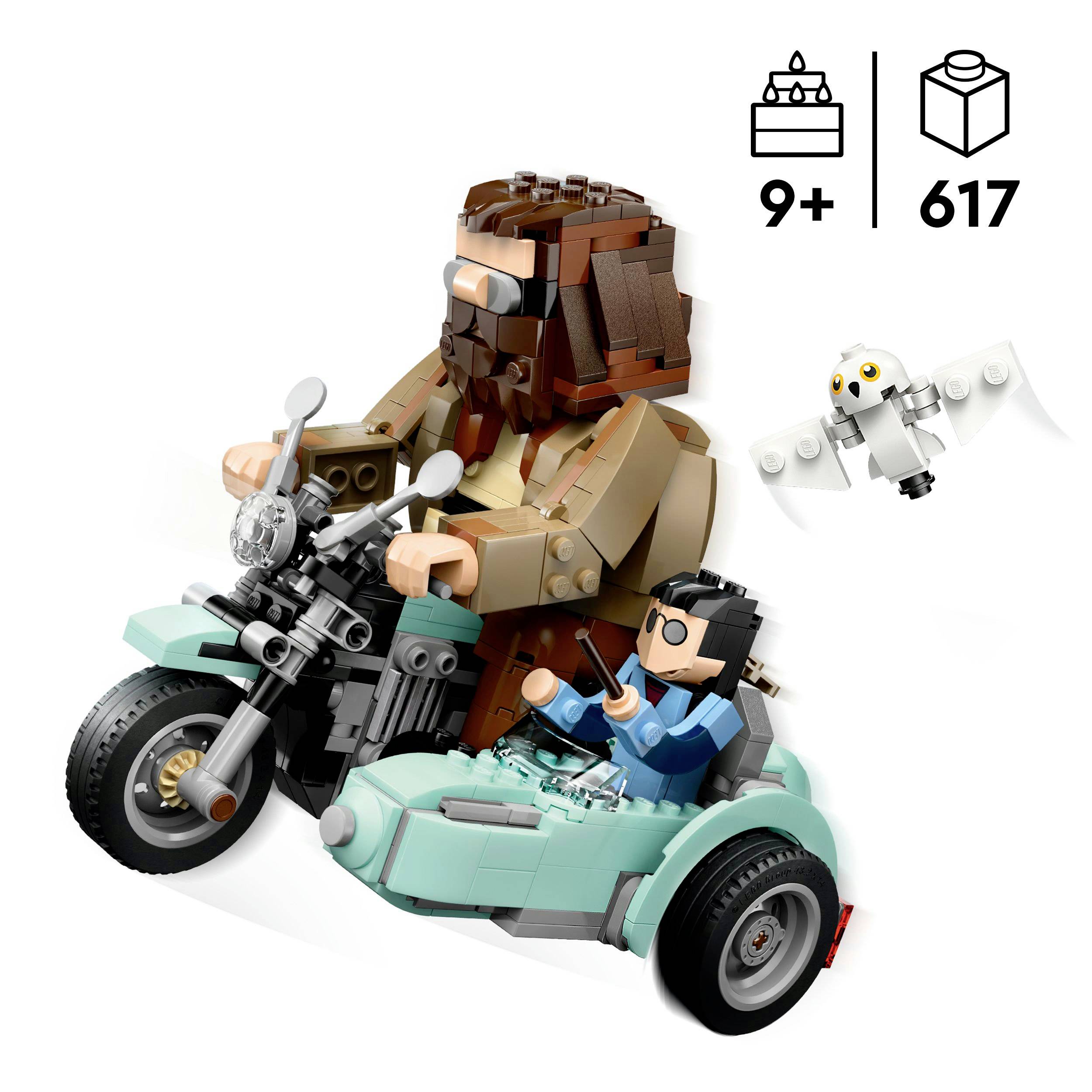Lego-Set zeigt eine Figur auf einem Motorrad mit Beiwagen, in dem eine weitere Figur sitzt. Vogel fliegt daneben. Ab 9 Jahren geeignet.