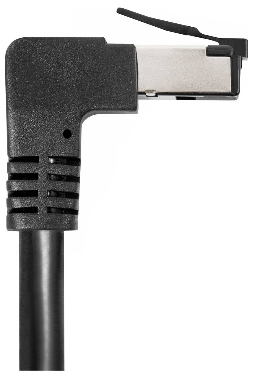 Ein schwarzes, abgewinkeltes Netzwerkkabel mit einem rechteckigen Stecker, geeignet für Ethernet-Verbindungen.
