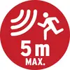 Rotes rundes Schild mit einem Piktogramm eines laufenden Menschen und Wellenlinien. Darunter steht '5 m MAX.' in Weiß.