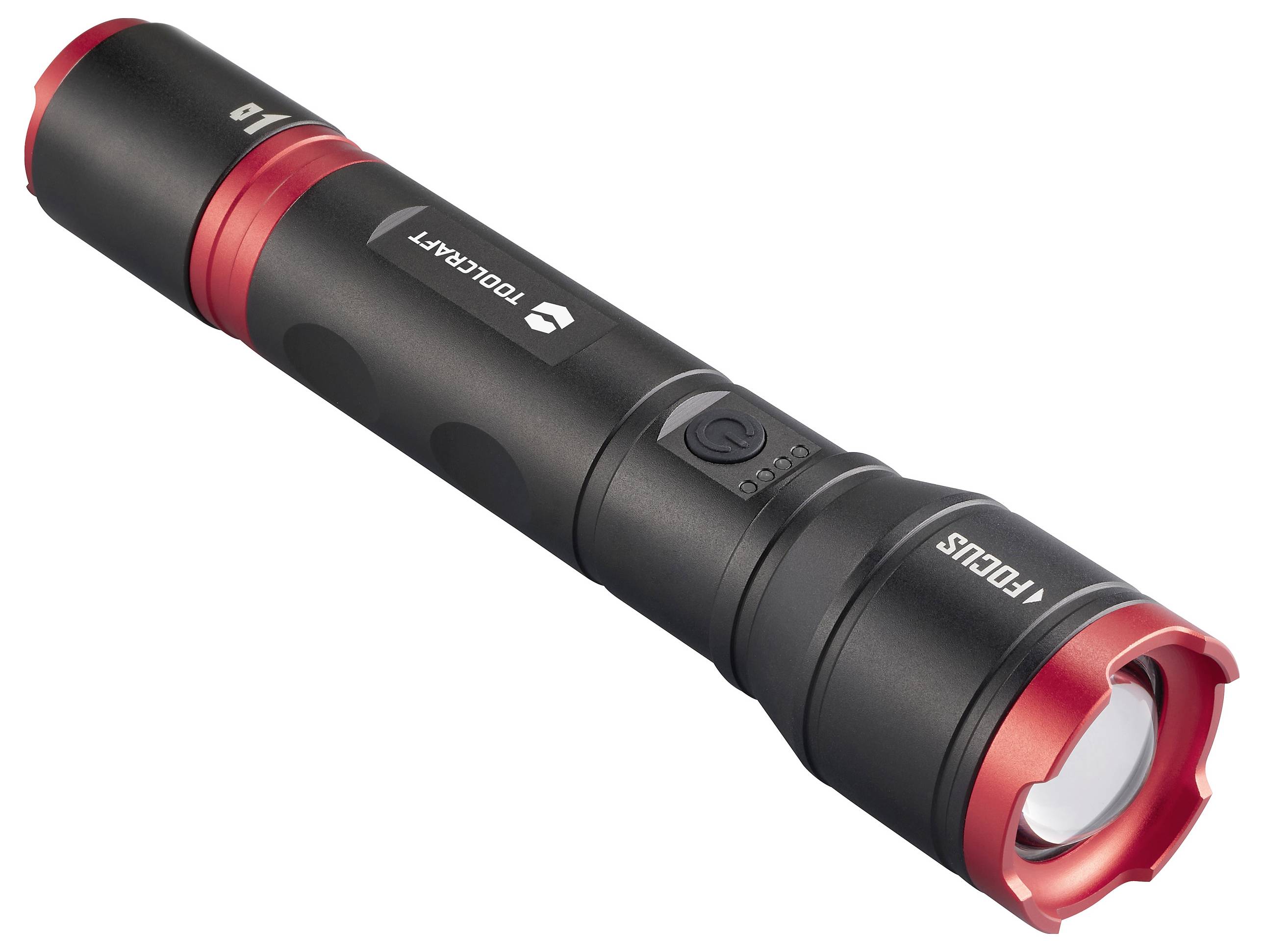 Eine schwarze Taschenlampe mit roten Akzenten und der Aufschrift 'FOCUS' und 'TOOLCRAFT' auf dem Gehäuse.