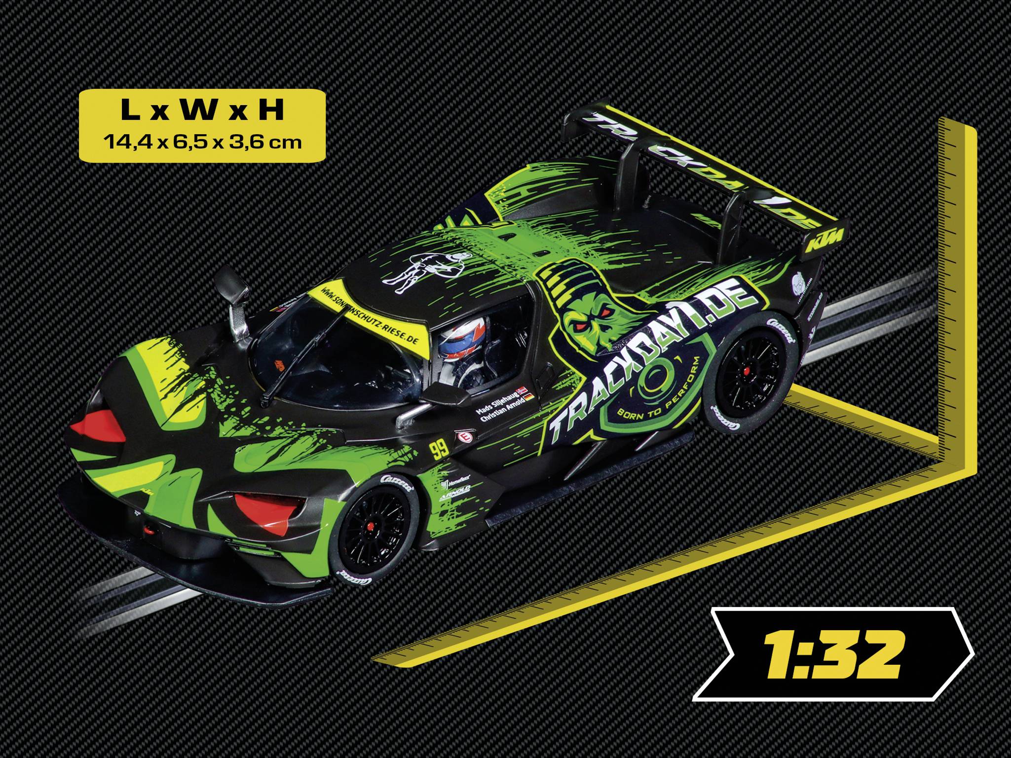 'Rennwagen im Maßstab 1:32' mit grün-schwarzem Design und der Aufschrift 'Traktion Mode'. Angegebene Maße: 14,4 x 6,5 x 3,6 cm.