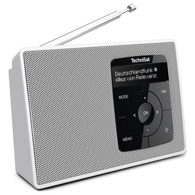 Ein tragbares Digitalradio mit Antenne zeigt den Sender 'Deutschlandfunk' und den Titel 'Alles von Relevanz' auf dem Display an.