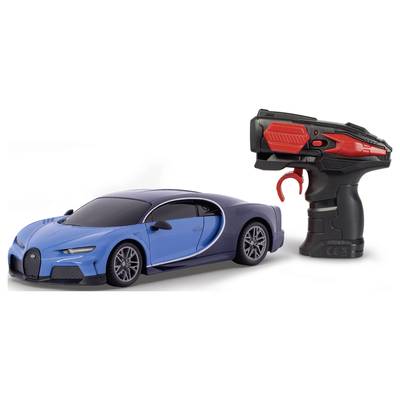 Blaues ferngesteuertes Spielzeugauto mit roten und schwarzen Details auf der Fernbedienung, dargestellt auf weißem Hintergrund.