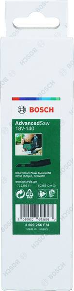 Verpackung einer Bosch AdvancedSaw 18V-140 Stichsäge. Zeigt Produktbild und technische Details. Geeignet für verschiedene Sägearbeiten.