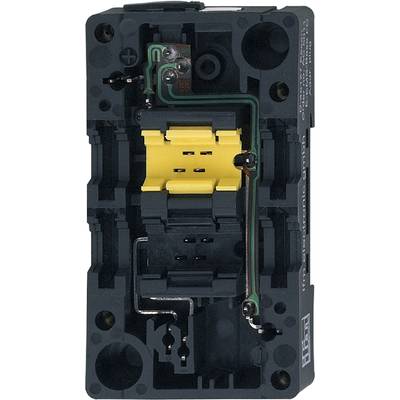 Ein gelber elektrischer Schalter eingebaut in eine schwarze Halterung. Die Halterung hat vertikale und horizontale Slots.