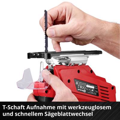 Eine Person, die das Sägeblatt einer roten Stichsäge ohne Werkzeuge wechselt. Darunter steht der Text 'T-Schaft Aufnahme mit werkzeuglosem und schnellem Sägeblattwechsel'.