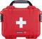 Ein roter Erste-Hilfe-Kasten mit einem weißen Kreuz auf dem Deckel, geeignet für Notfallsituationen, tragbar mit einem Griff.