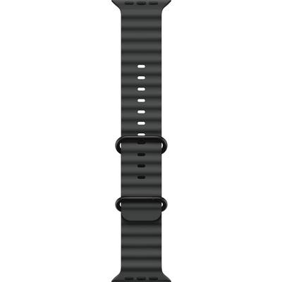 Schwarzes Armband mit mehreren Löchern und verstellbarem Verschluss, geeignet für eine Uhr oder ein tragbares Gerät.