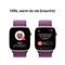 Zwei Smartwatch-Bildschirme zeigen eine SOS-Benachrichtigung mit einem Avatar 'Mama' und Text 'Mama hat die Rettungsdienste kontaktiert'.