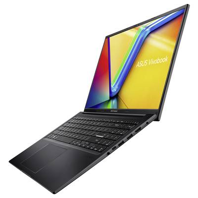 Ein ASUS Vivobook Laptop mit offenem Bildschirm, auf dem der Schriftzug 'ASUS Vivobook' zu sehen ist. Tastatur und Anschlüsse seitlich sichtbar.