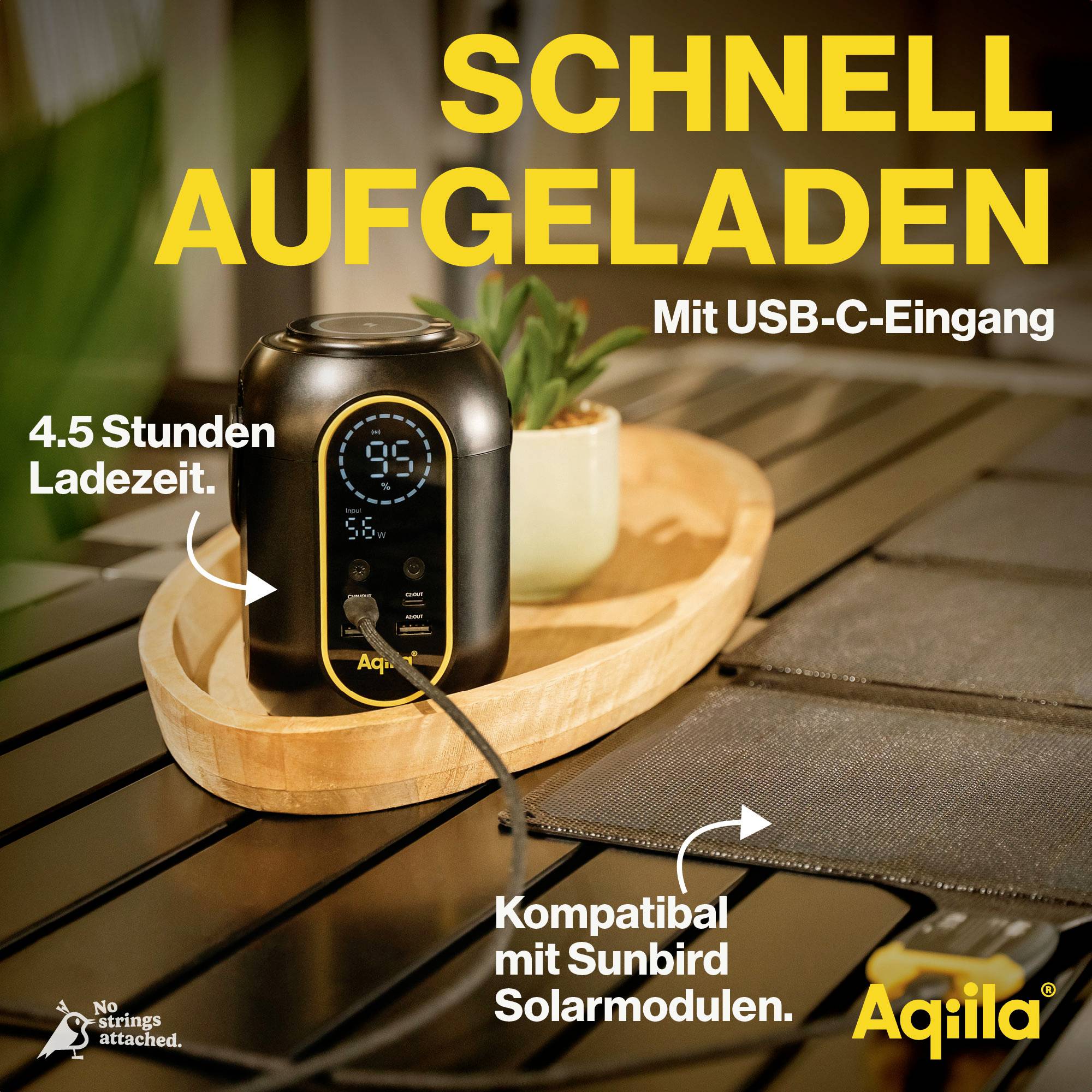 Das Bild zeigt ein Ladegerät mit USB-C-Eingang. Text: 'Schnell aufgeladen', '4,5 Stunden Ladezeit', 'Kompatibel mit Sunbird Solarmodulen'.