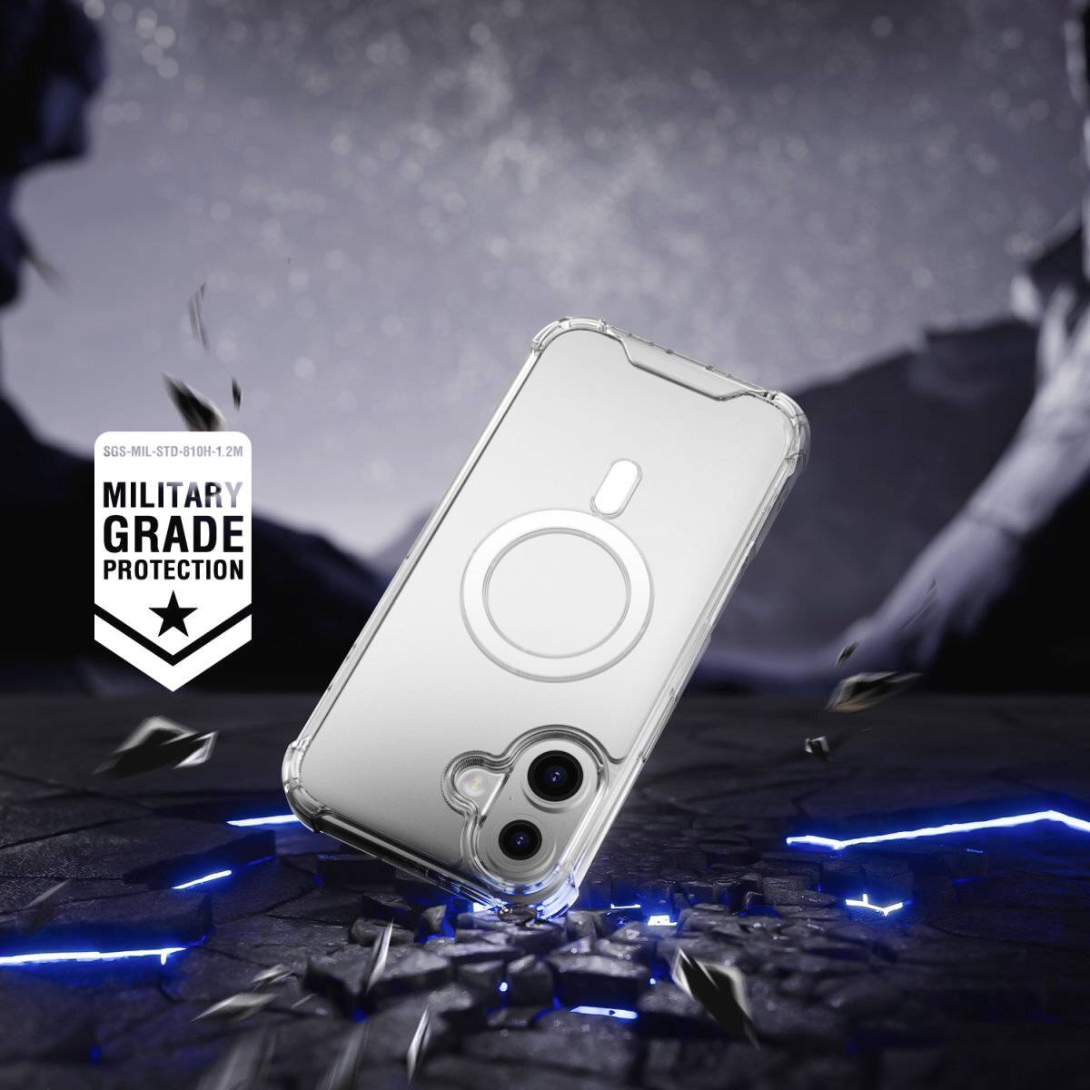 Ein durchsichtiges Handycase mit militärischem Schutzstandard fällt auf zerbrochenen Boden, umgeben von dunkler, dramatischer Kulisse.