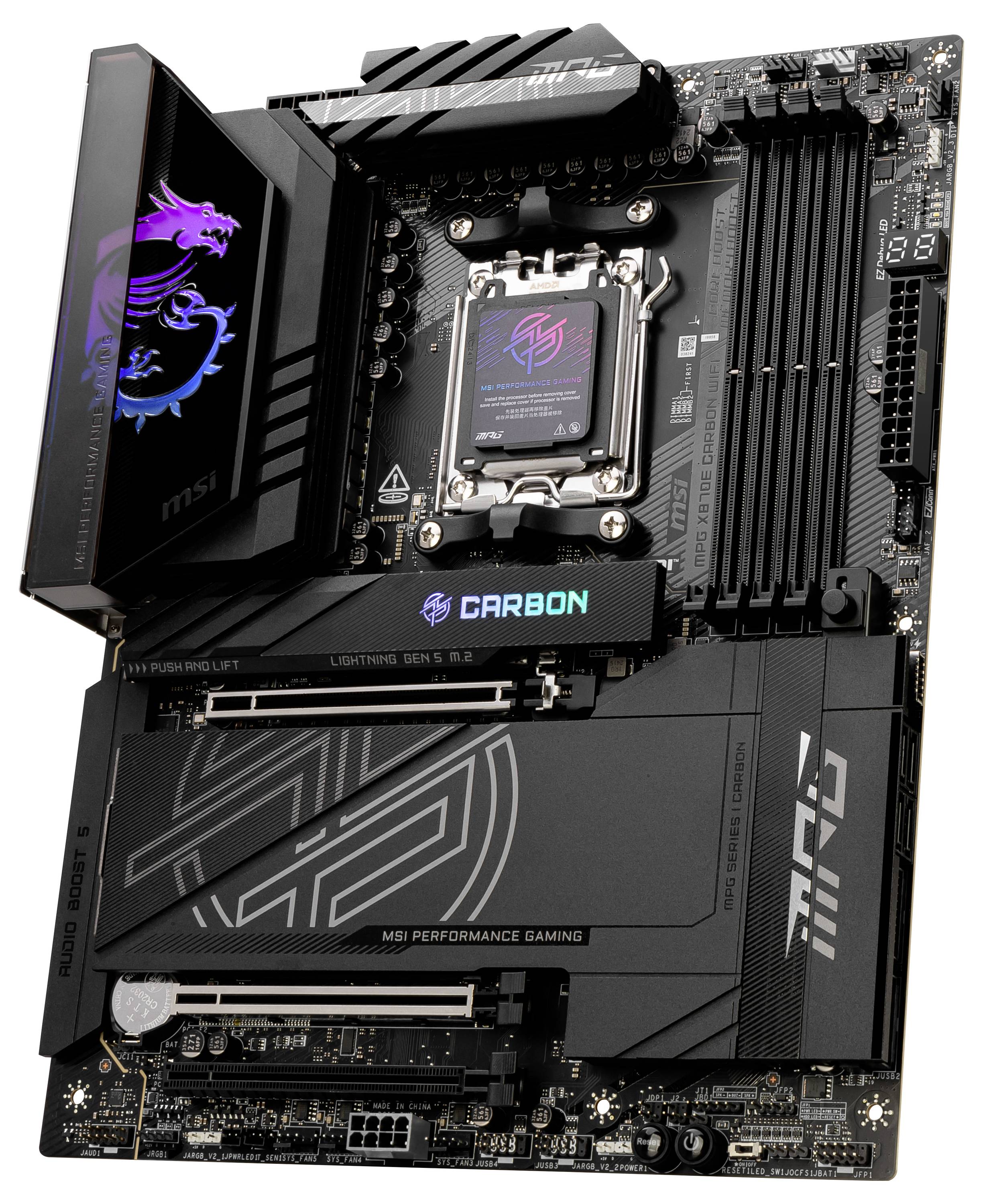 Eine Gaming-Mainboard-Platine mit auffälligem RGB-Design und schwarzer Oberfläche, fokussiert auf leistungsstarke Computerprozessoren.