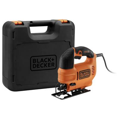 Eine orange-schwarze Stichsäge der Marke Black+Decker vor einem passenden schwarzen Werkzeugkoffer mit Tragegriff.