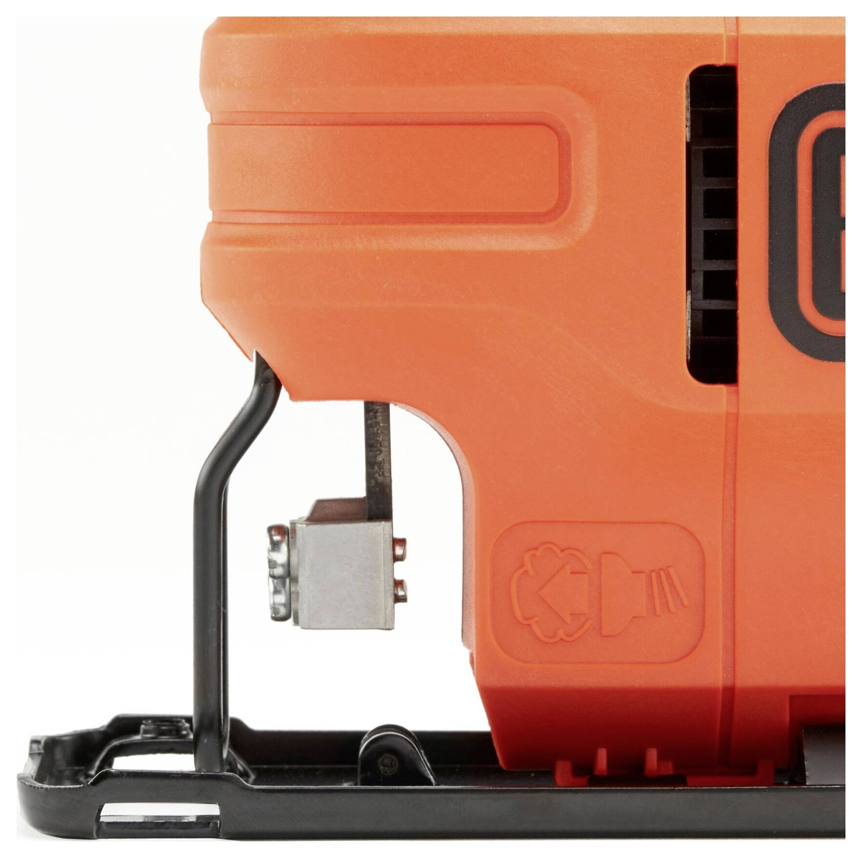 Orange Maschine mit Sicht auf ein Metallsägeblatt und ein Kunststoffgehäuse. Geeignet für handwerkliche Arbeiten.