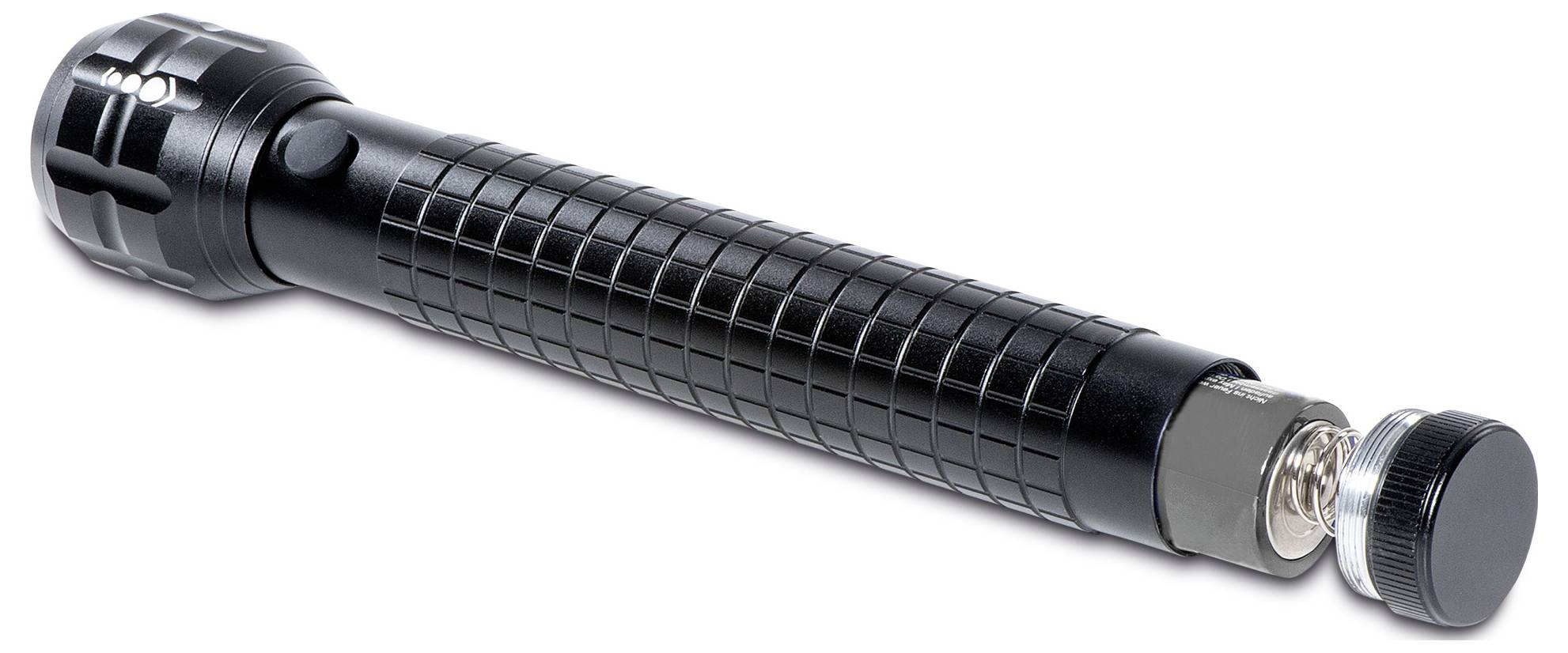 Eine schwarze, taktische Taschenlampe mit gerändeltem Griff. Das Batteriefach ist geöffnet, und eine Batterie ist sichtbar.