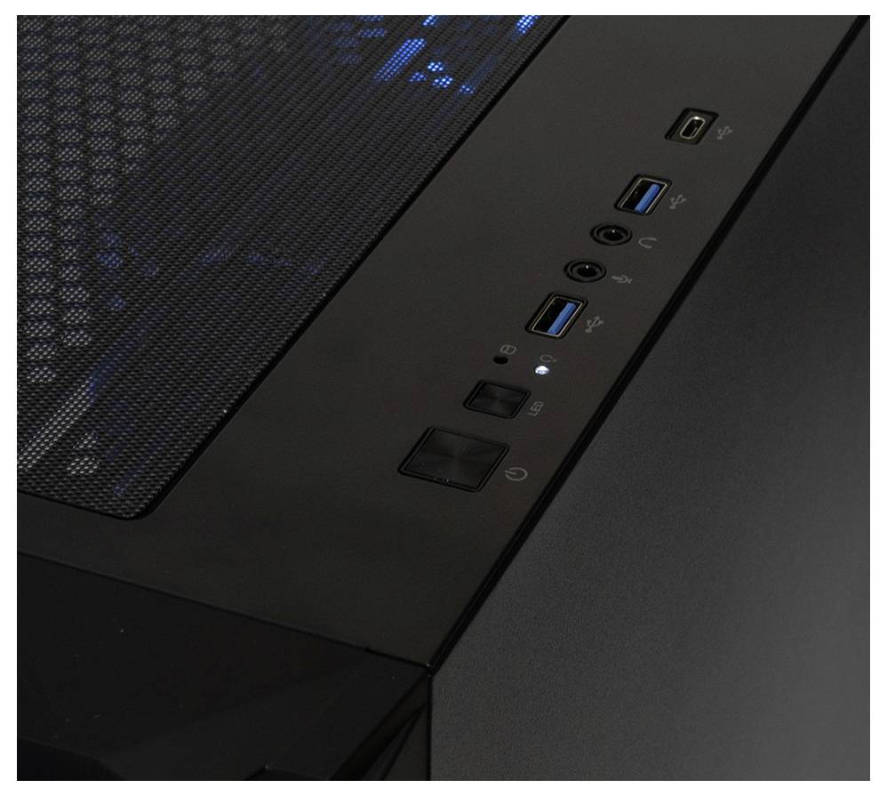 Nahaufnahme eines Computergehäuses mit verschiedenen Anschlussoptionen, darunter USB-Anschlüsse, ein Netzschalter und ein leuchtendes LED-Licht.