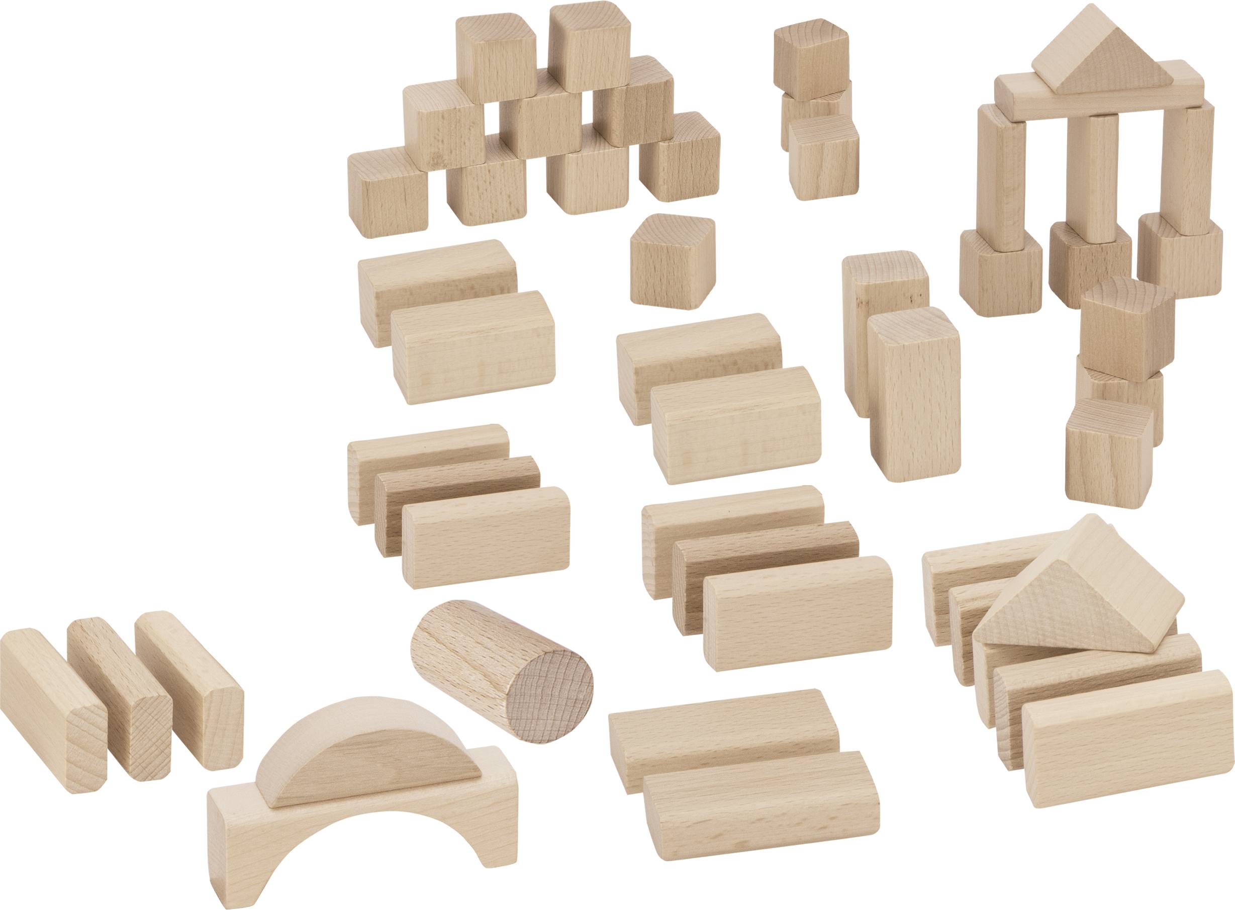 Holzbausteine verschiedener Formen und Größen, darunter Würfel, Zylinder, Brückenbögen und Rechtecke, auf weißem Hintergrund.