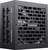 Ein schwarzes Phanteks Netzteil mit Lüftergitter und mehreren Anschlüssen an der Seite, geeignet für Computerhardware-Installation.