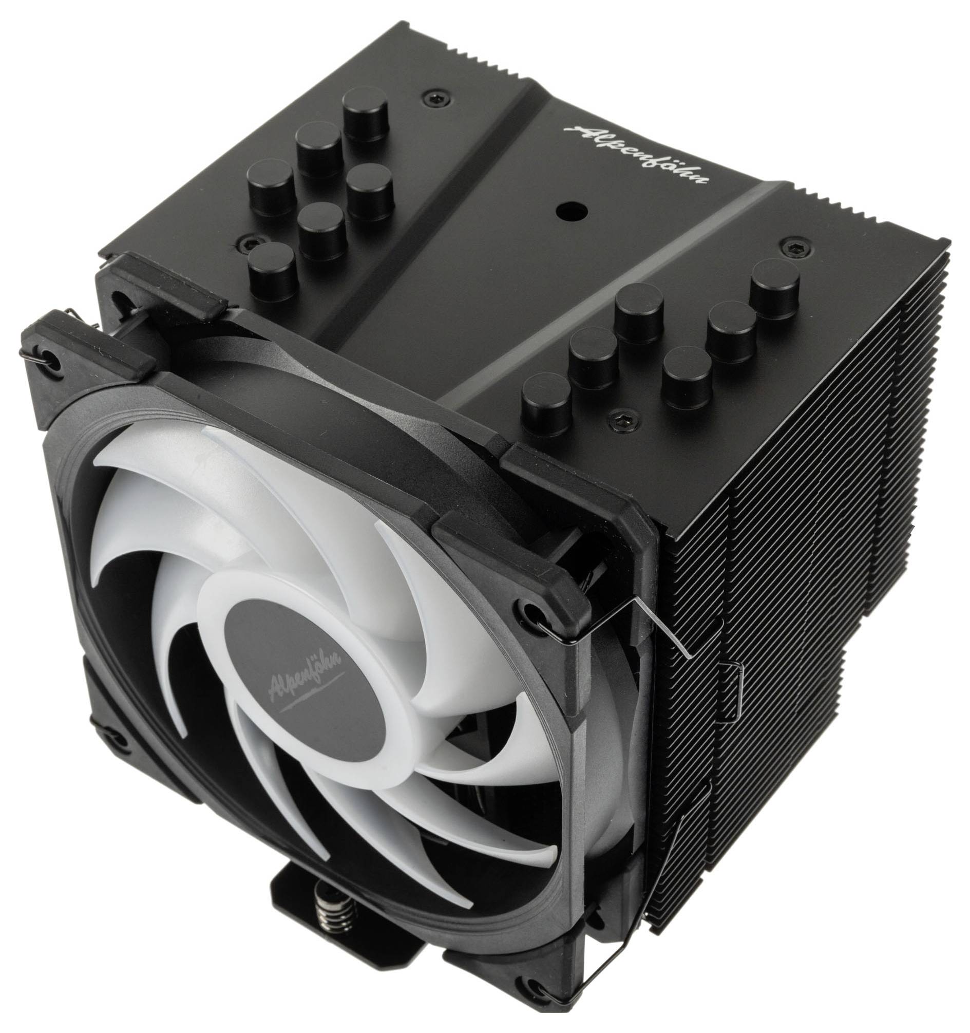 Ein schwarzer Computer-CPU-Kühler mit einem großen Lüfter und Kühlrippen. Der Lüfter hat weiße Rotorblätter, und das Gerät trägt den Markennamen auf der Oberseite.