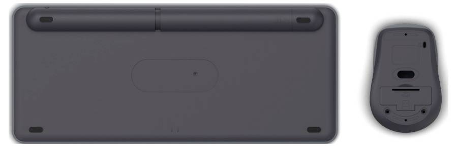 Eine schwarze kabellose Tastatur mit Batteriefach auf der Rückseite, daneben eine passende kabellose Maus mit Batteriefach.
