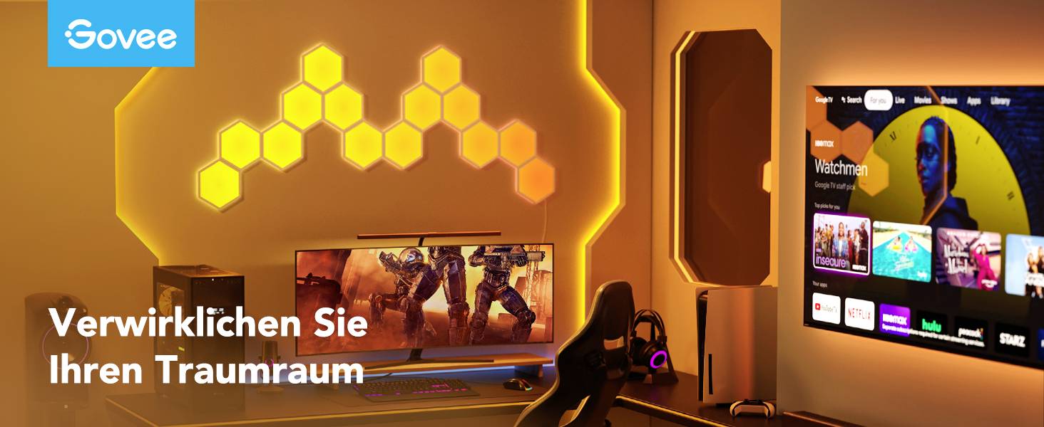 Beleuchtetes Gaming-Zimmer mit hexagonalen LED-Paneelen an der Wand, ein breiter Bildschirm zeigt ein Videospiel, daneben ein großer Fernseher.