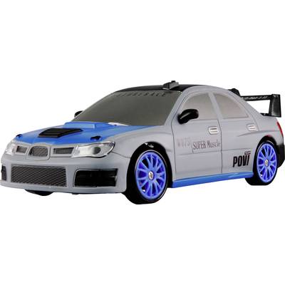 Graues Spielzeugauto im Rennwagendesign mit blauen Reifen und einem Heckspoiler. Aufschrift 'SUPER Muscle' an der Seite.