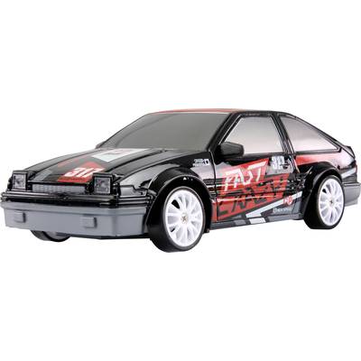 Schwarzes ferngesteuertes Spielzeugauto mit roten und grauen Dekorationen. Es hat weiße Räder und eine sportliche Karosserie.
