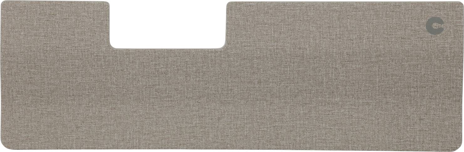 Rechteckige, beige, strukturierte Unterlage mit einer Aussparung an der Oberkante und kleinem Logo rechts oben.