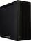 Ein schwarzer, eleganter Computergehäuse-Tower mit vertikalen Lüftungsschlitzen und einem dezenten Logo auf der Vorderseite.