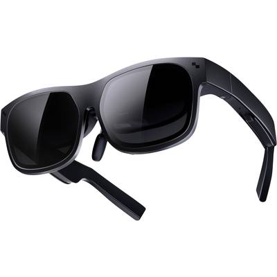 Eine schwarze Sonnenbrille mit großen, rechteckigen Gläsern. Die Brille hat einen modernen, tech-inspirierten Stil.
