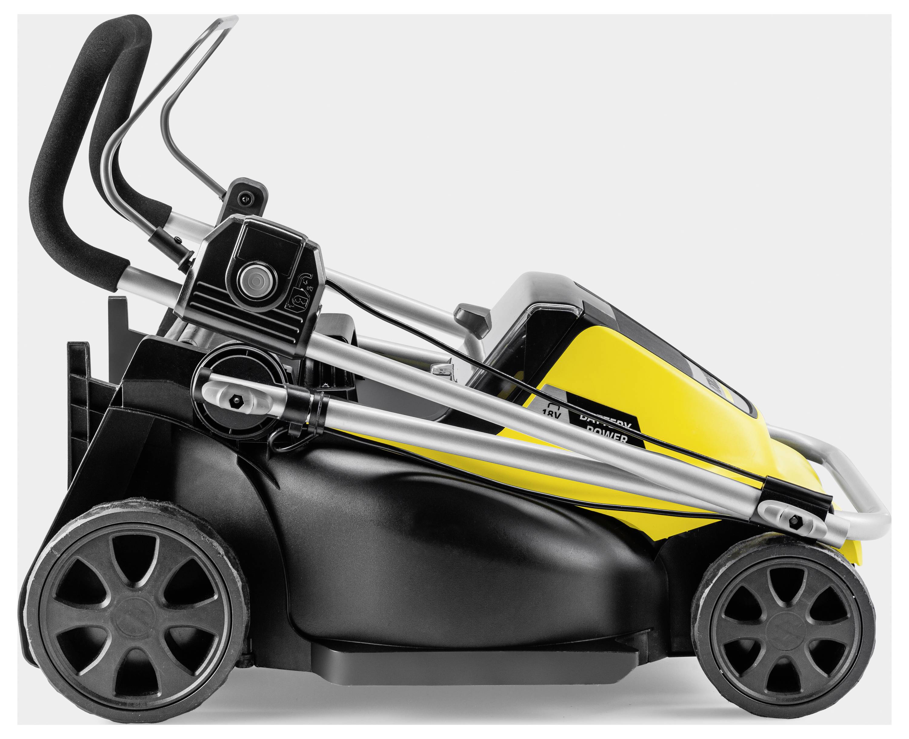 Zusammengeklappter, gelber elektrischer Rasenmäher von der Seite, mit markanten schwarzen Griffen und Rädern, bereit zur Lagerung.