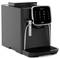 Schwarze Kaffeemaschine mit digitalem Touchscreen-Display und mehreren Funktionen zur Auswahl von Kaffeearten.