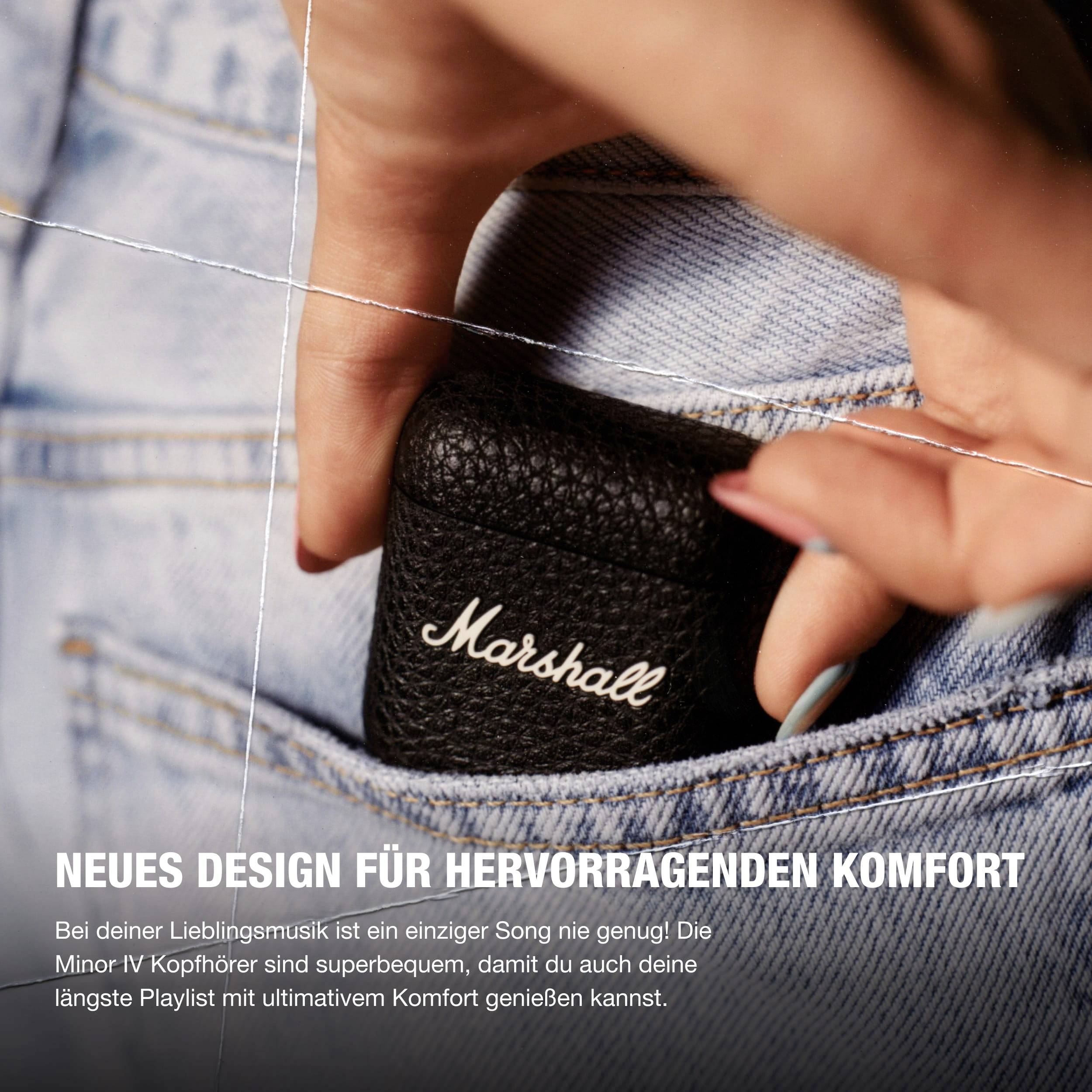 'Marshall'-Kopfhörer in einer Hand, die sie in eine Jeanstasche steckt. Text unten: Neuer Komfort durch ausgezeichnetes Design.