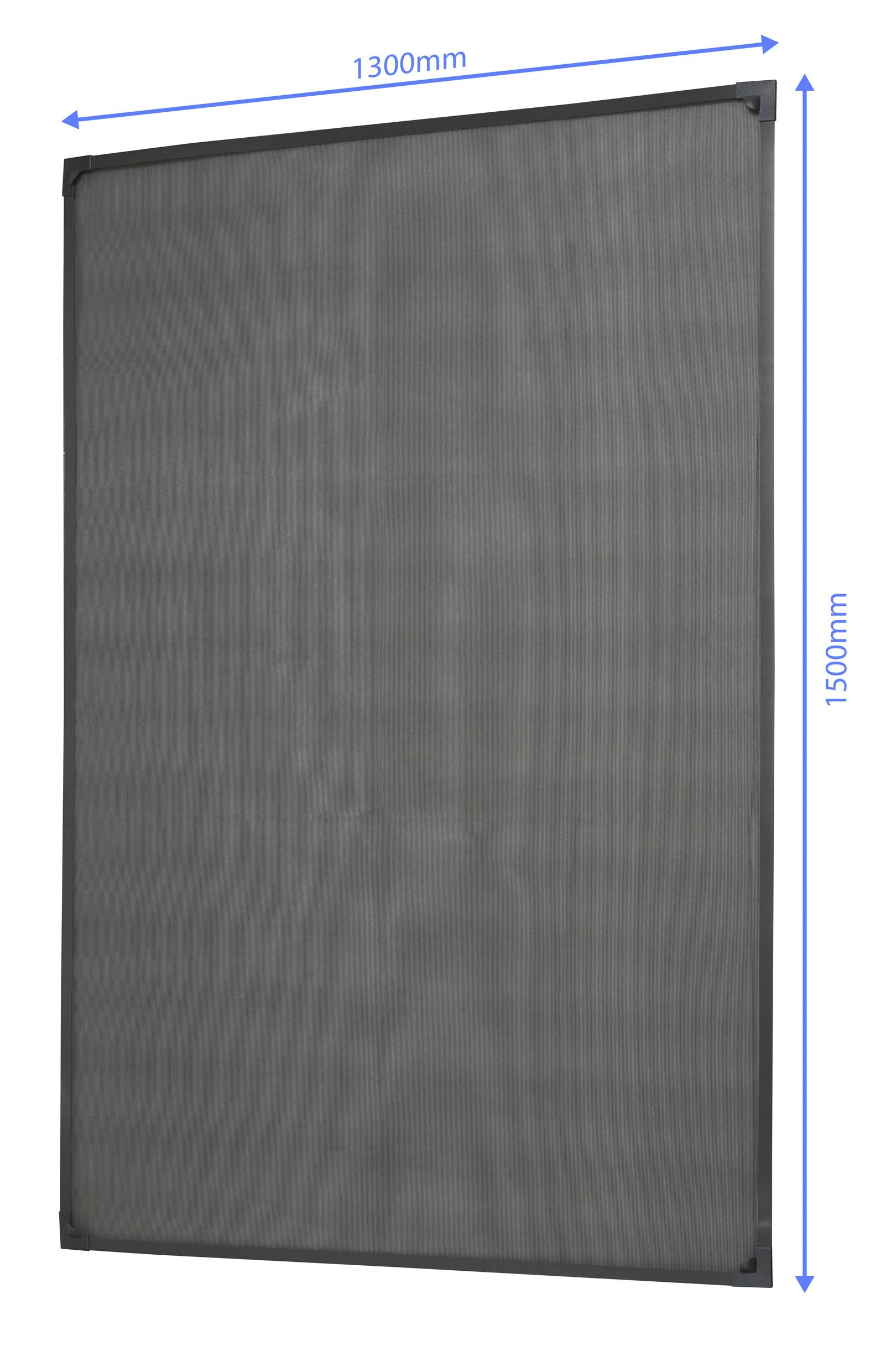 Ein rechteckiges, schwarzes Mesh-Gewebe im Metallrahmen, Maßangaben: Breite 1300 mm, Höhe 1500 mm.