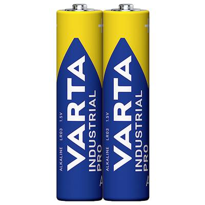 Zwei gelb-blaue VARTA AA-Batterien mit der Aufschrift 'INDUSTRIAL PRO', geeignet für Geräte mit hohem Energiebedarf.
