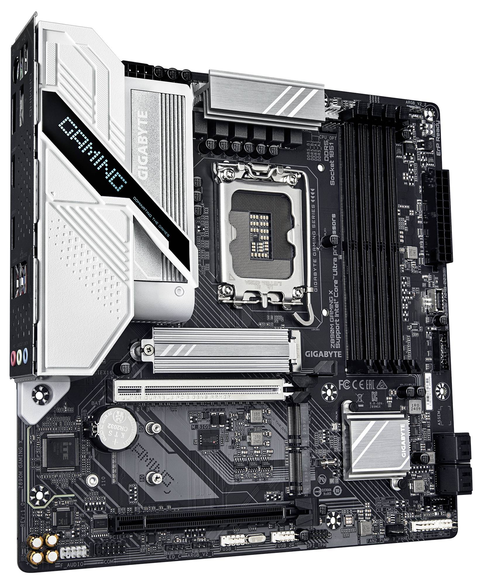 Eine Computer-Mainboard-Platine mit mehreren Steckplätzen und Anschlüssen, geeignet für Gaming-PCs, von Gigabyte.