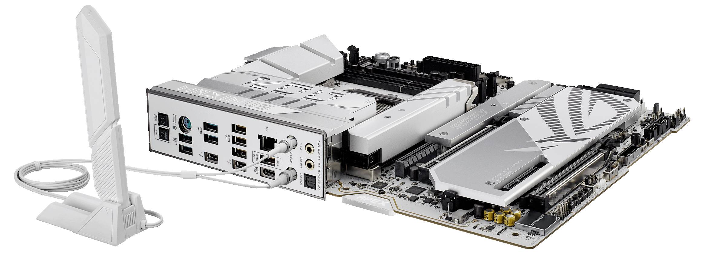 Weiße Computer-Hauptplatine mit schwarzen Akzenten, mehreren USB-Anschlüssen und einer WLAN-Antenne auf der linken Seite.