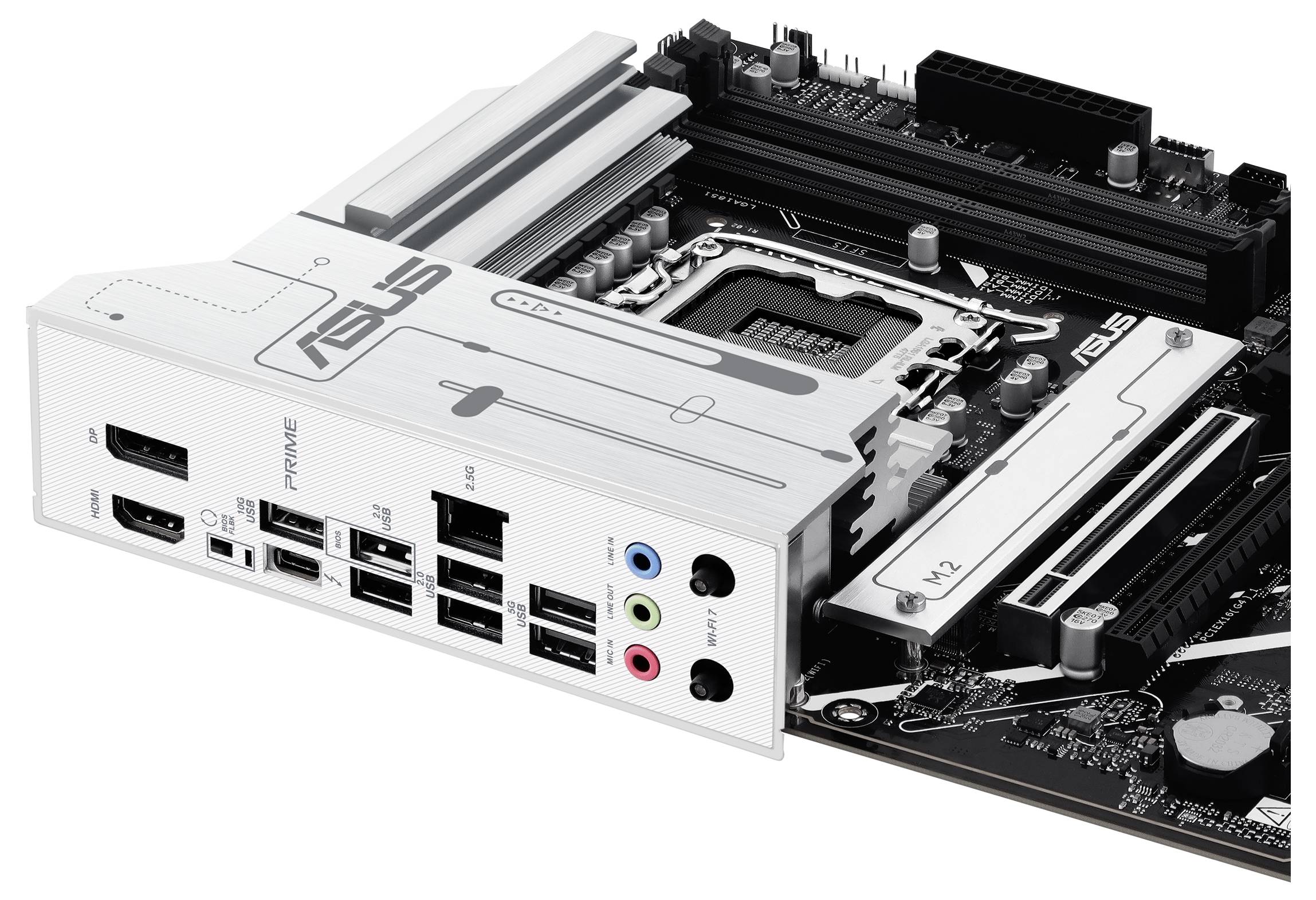 Eine Computer-Mainboard-Rückseite mit USB-Anschlüssen, HDMI-Ausgang, Netzwerkschnittstelle und Audioanschlüssen. Marke: ASUS.