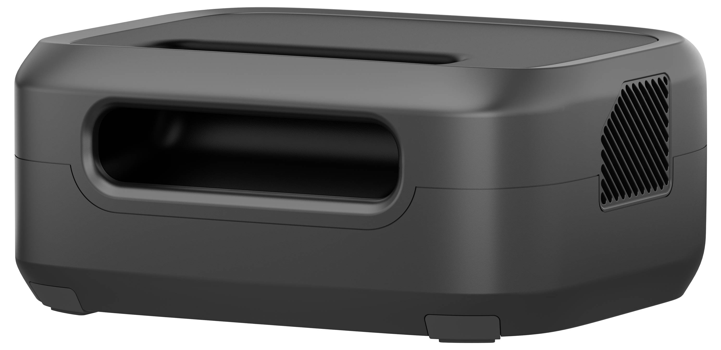 Ein schwarzer tragbarer Lautsprecher mit kantigem Design und Lüftungsschlitzen an der Seite. Ideal für Musik unterwegs.