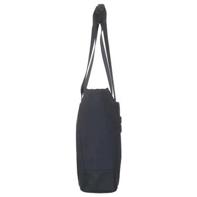 Schwarze Schultertasche aus Leder, seitliche Ansicht, zeigt einen schmalen, hohen Aufbau mit zwei langen Trageriemen.