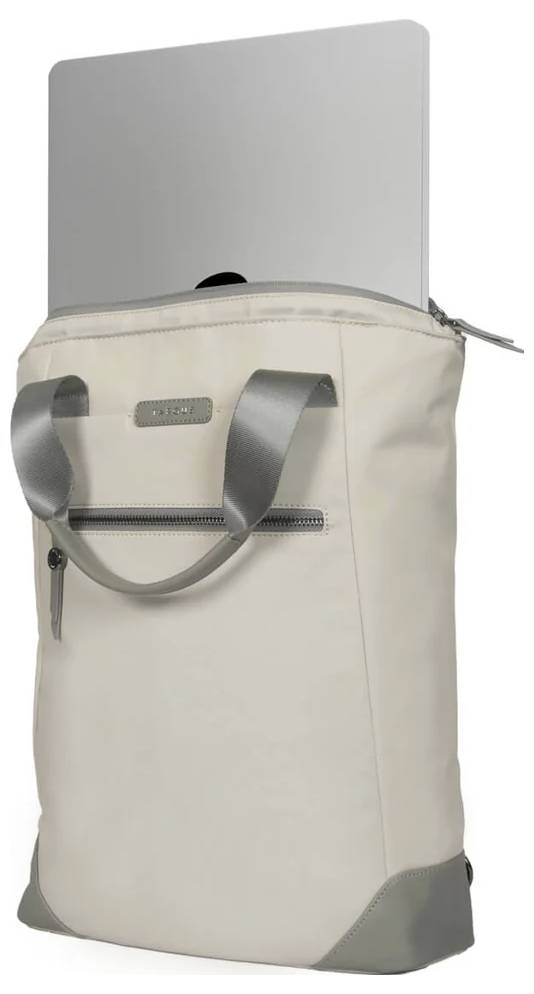 Beige Tasche mit silbernen Griffen und Reißverschluss. Ein Laptop ragt oben heraus.